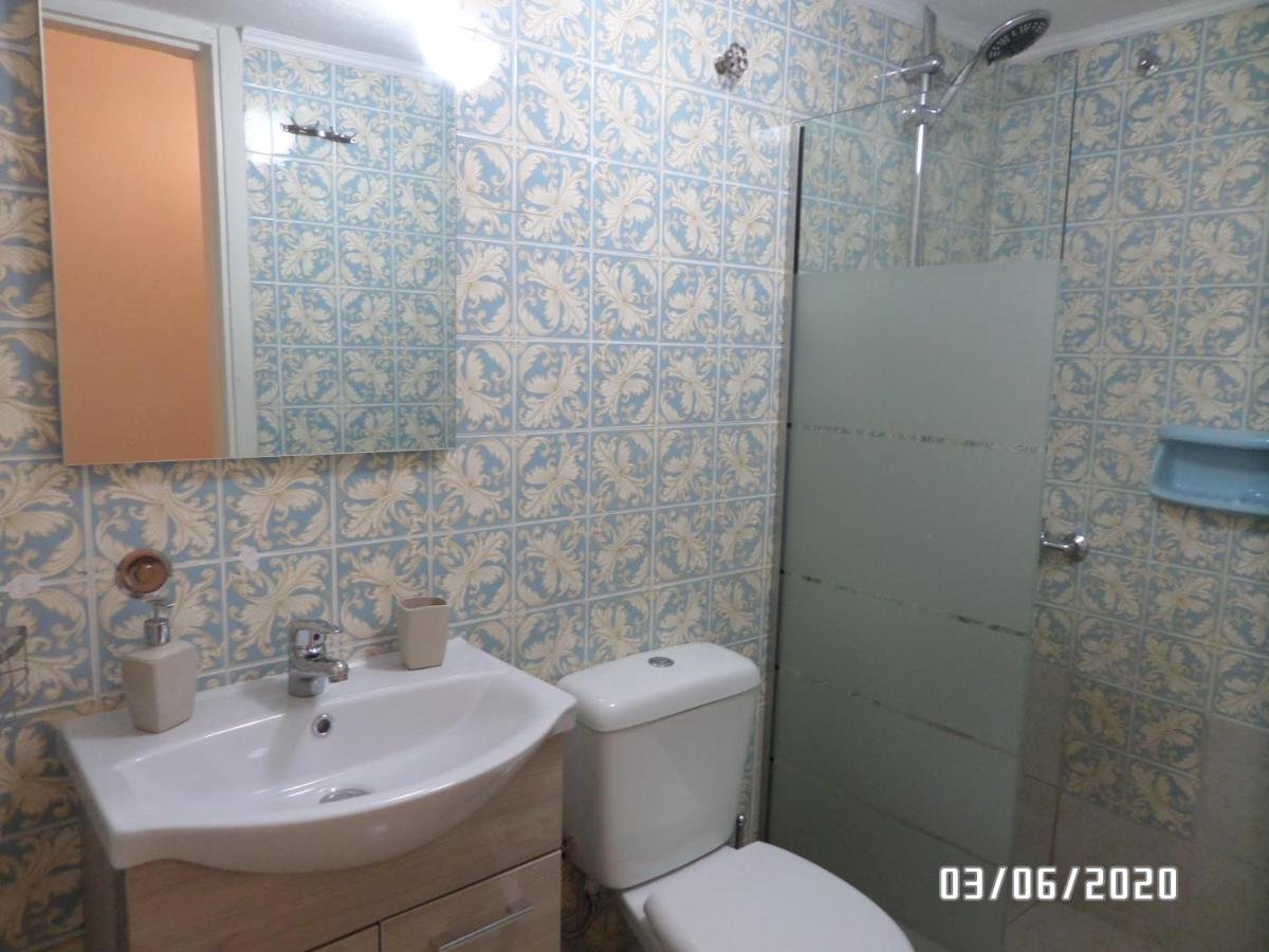 Anais Apartment Néa Péramos Esterno foto